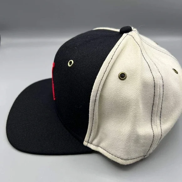 Air Jordan Hat Men Black White Embroidered Red Logo Jumpman Snap Back Cap‎